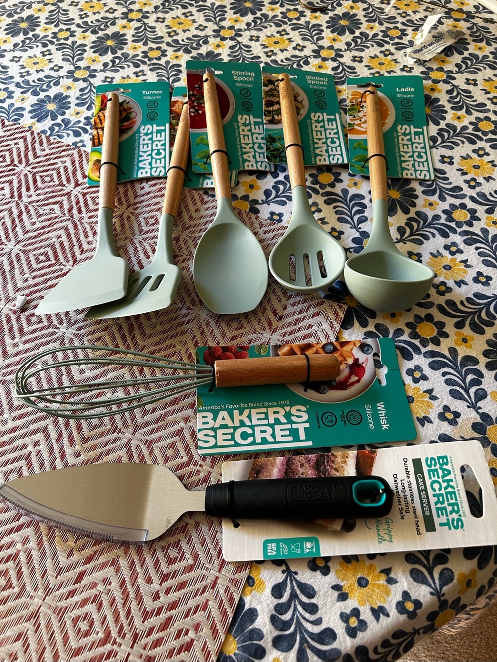 Baker’s Secret 7 Pc Silicone Kitchen Utensil Set Wood Handles
